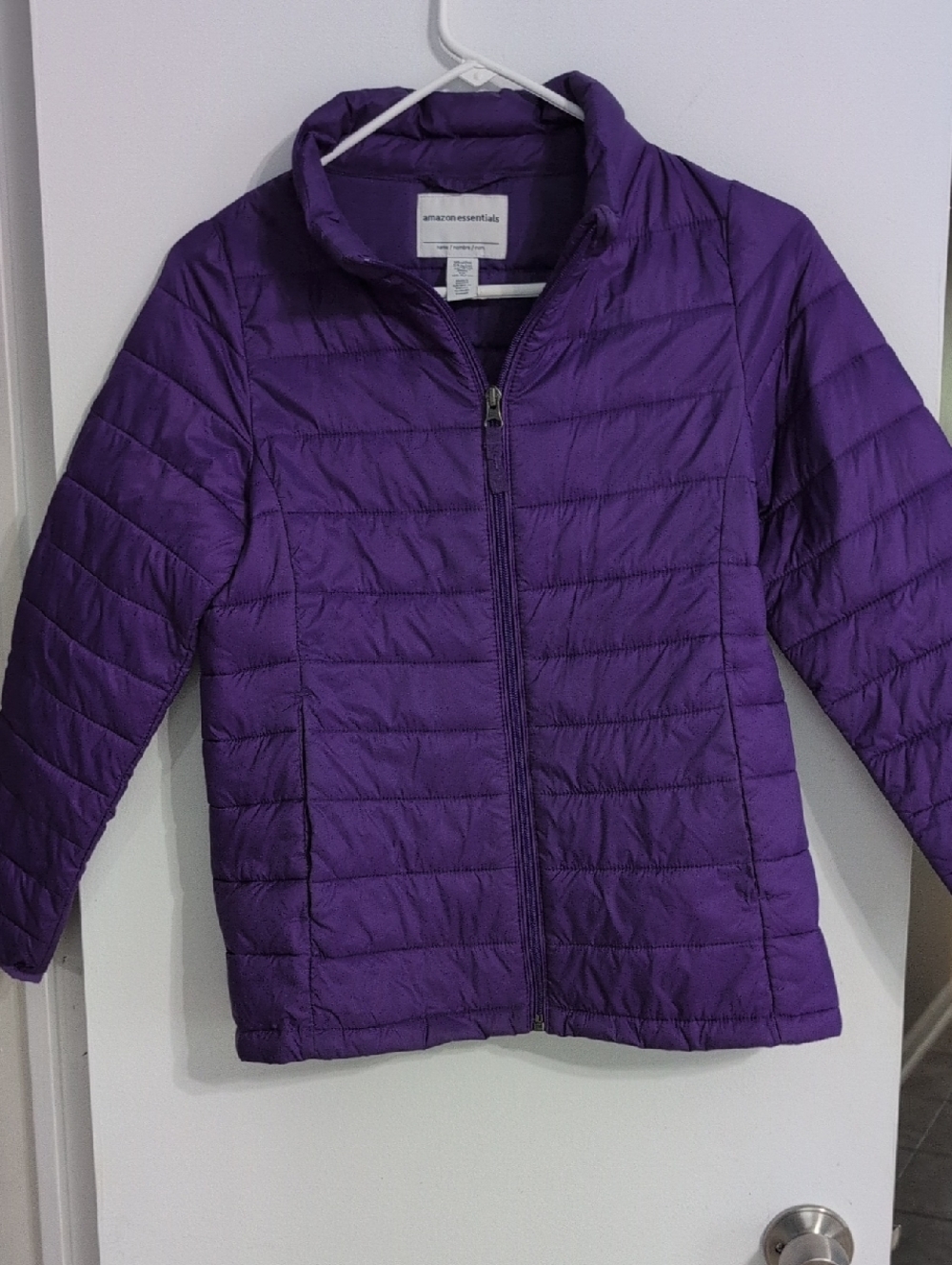 Amazon Essentials Girls' Puffer Jacket in Purple